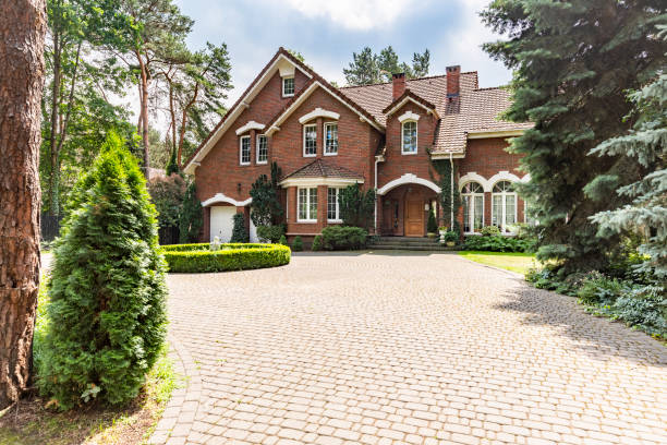 Best Driveway Paving Contractor  in Belleair Bluffs, FL