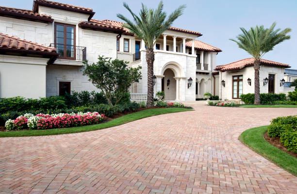 Best Professional Driveway Pavers  in Belleair Bluffs, FL