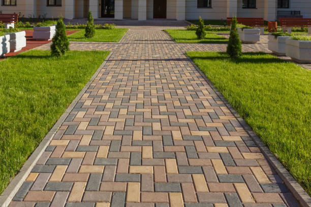 Best Professional Driveway Pavers  in Belleair Bluffs, FL